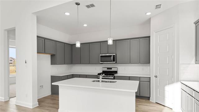 Building Photo - 2335 Sheppards Ln