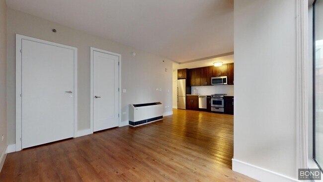 Building Photo - 237 E 34th St