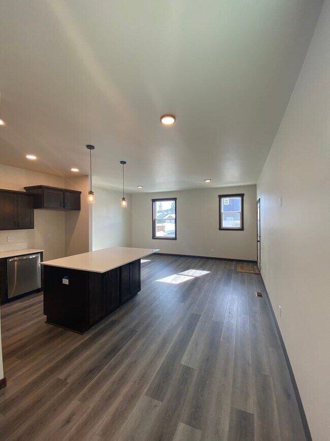 Building Photo - The Villages at River View Ridge