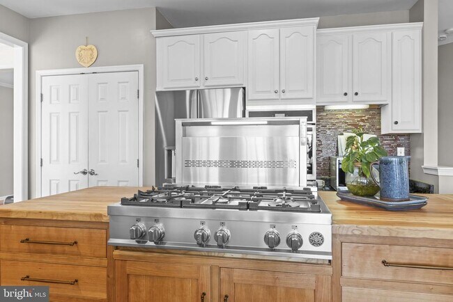 Building Photo - 15590 Canvasback Ct