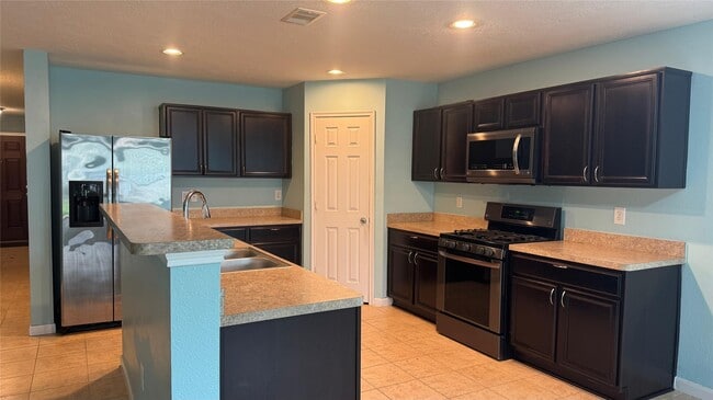 Building Photo - 18703 Brown Redbud Ct