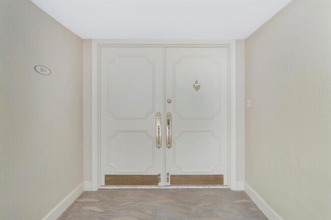 Building Photo - 5380 N Ocean Dr