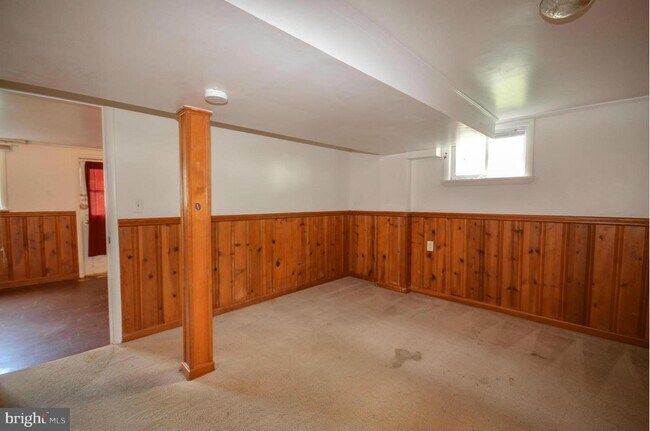 Building Photo - 1111 Gilbert Rd