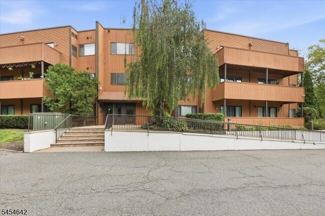 Building Photo - 971 Bloomfield Ave
