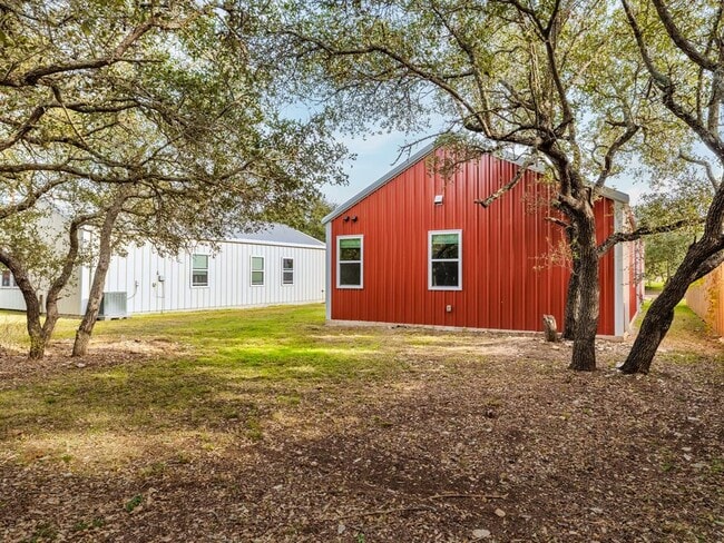 Building Photo - 904 Central Blvd