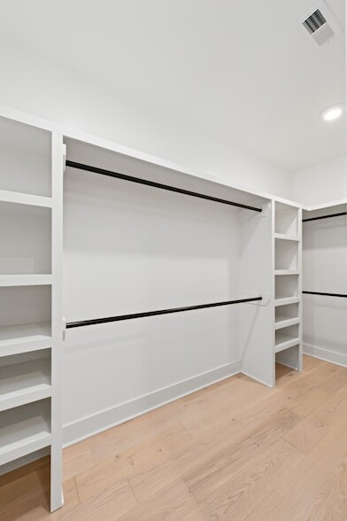 Building Photo - 212B Jennings Ave