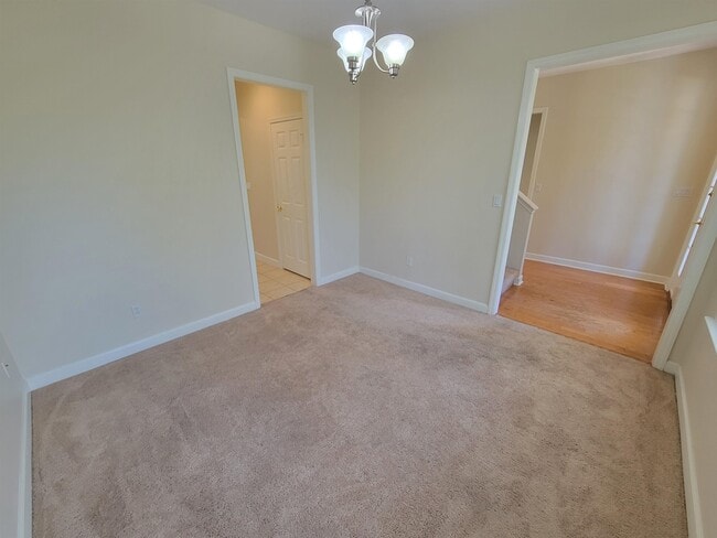 Building Photo - 4061 Shady View Ln