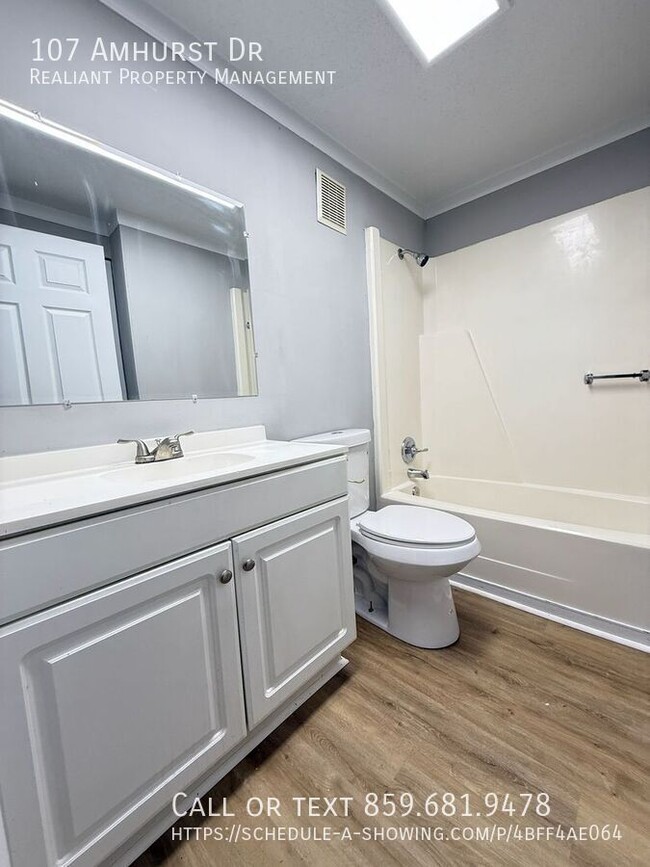 Building Photo - 107 Amhurst Dr