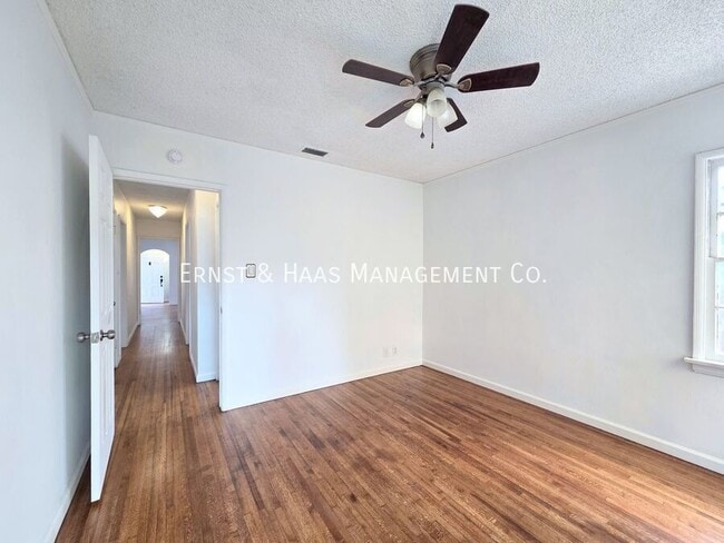 Building Photo - 1067 Ximeno Ave