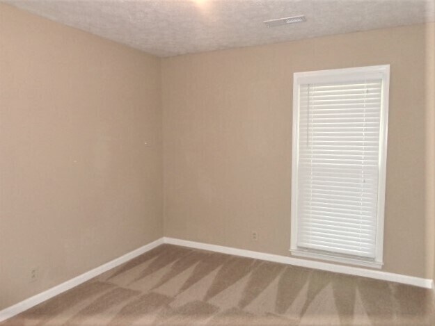 Building Photo - 7303 Clearview Dr