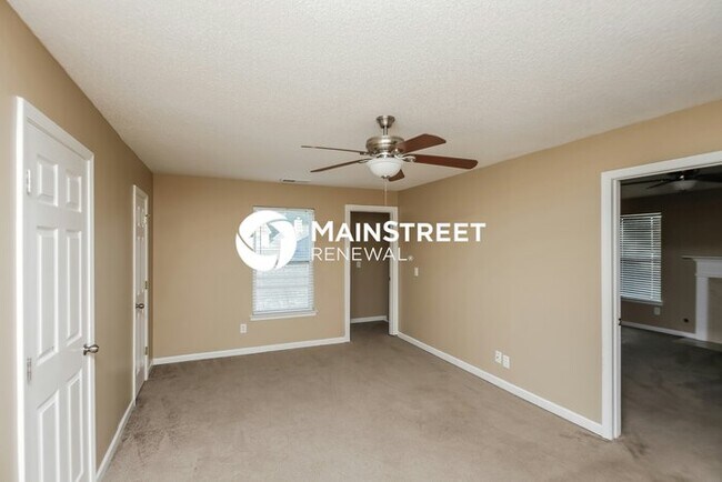 Building Photo - 4 Bedroom Pet-Friendly Home in Villa Rica, GA with Main Street Renewal