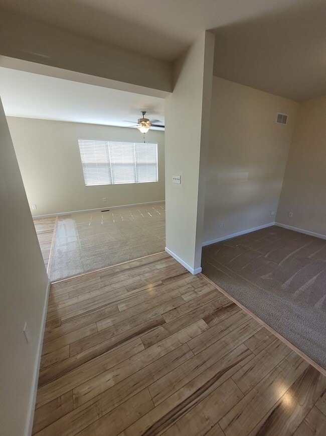 Building Photo - Beautiful 3bd/2.5ba 2 Story Home for Rent!