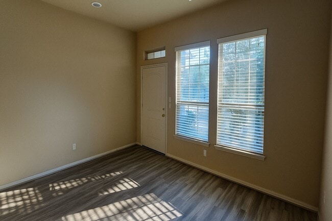 Building Photo - 15602 Egret Field Ln