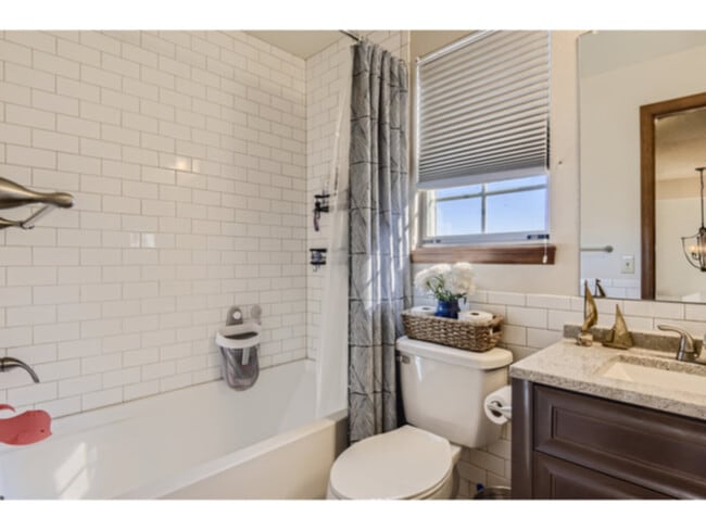 Building Photo - 3184 W Sugarbowl Ct