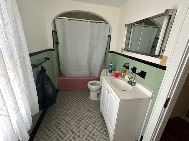 Building Photo - 9 S Seward Ave