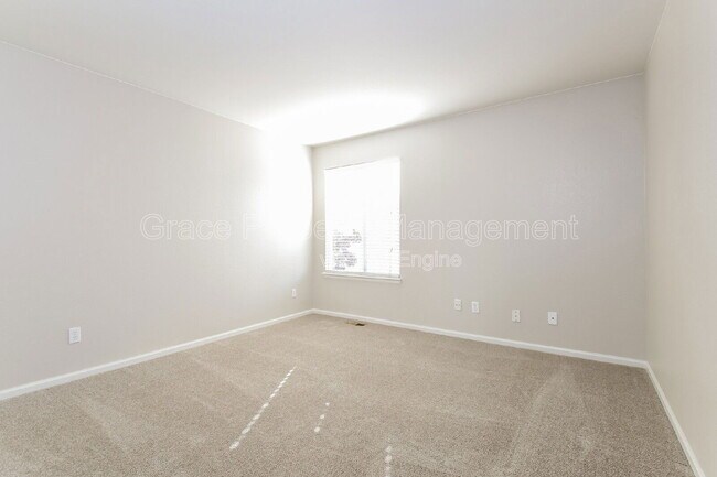 Building Photo - 10580 Garfield St