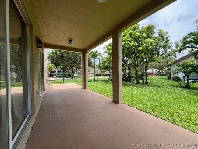 Building Photo - 16447 SW 1st Ct