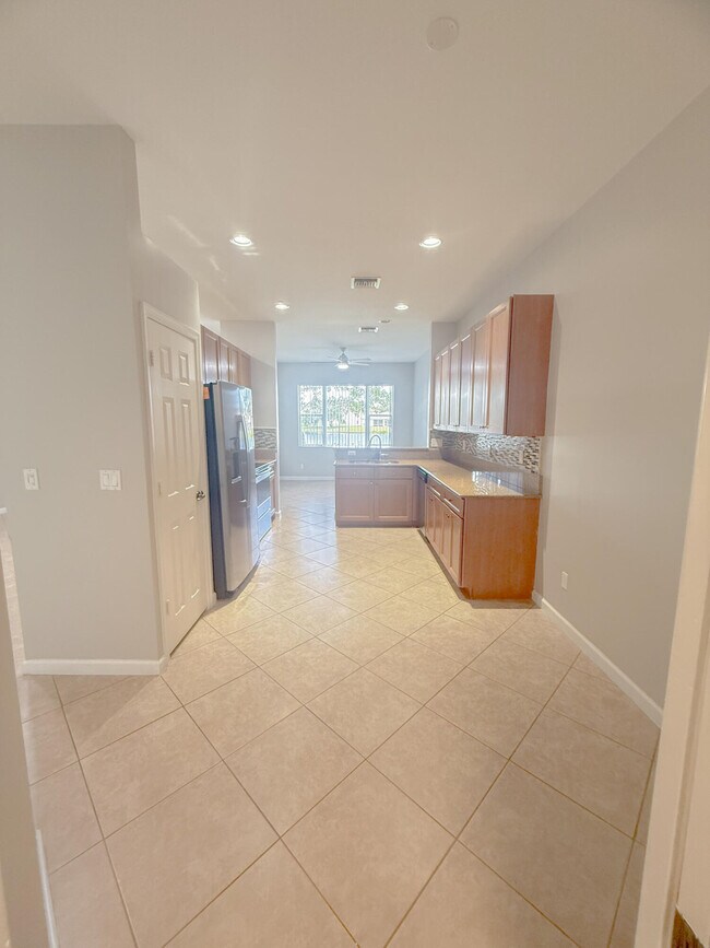 Building Photo - 2125 SW Cape Cod Dr