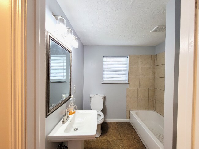 Building Photo - 7505 Greenland Pl