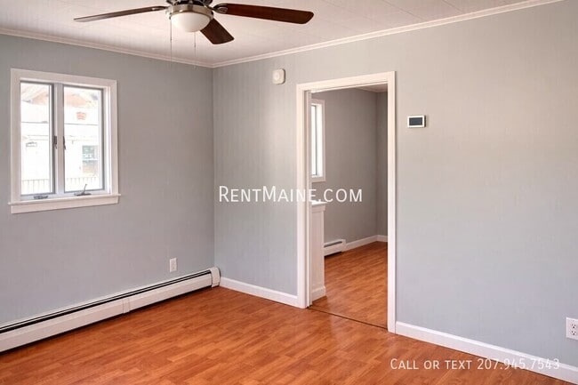 Building Photo - 11 Somerset St