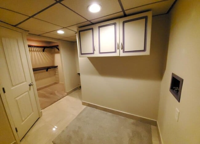 Building Photo - 3 bedroom in Billings MT 59101