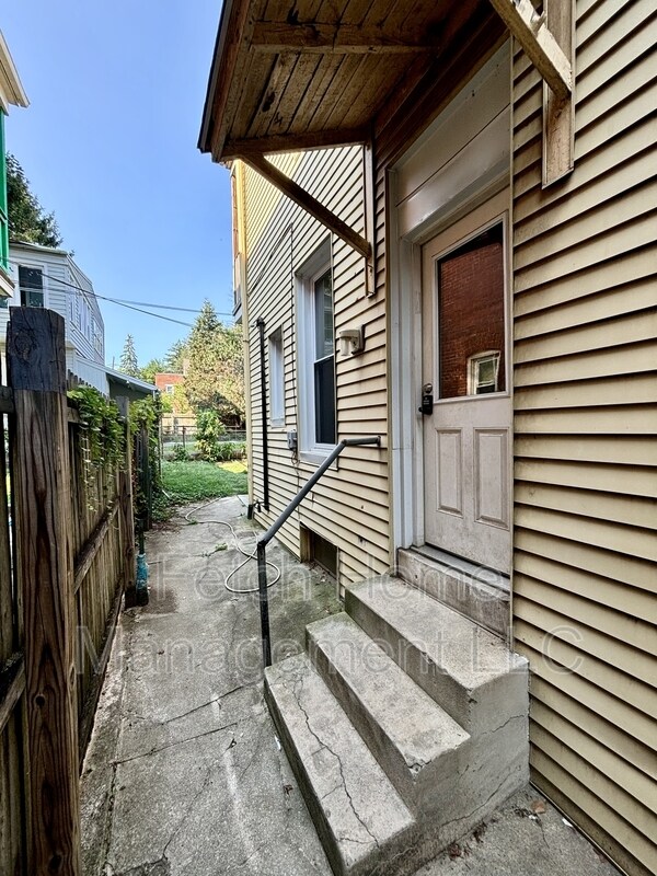 Primary Photo - 441 W Orange St