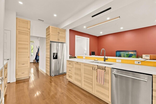 Building Photo - 4012 7th St NW