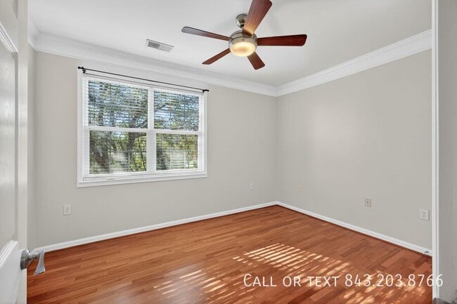 Building Photo - 1589 Cambridge Lakes Dr