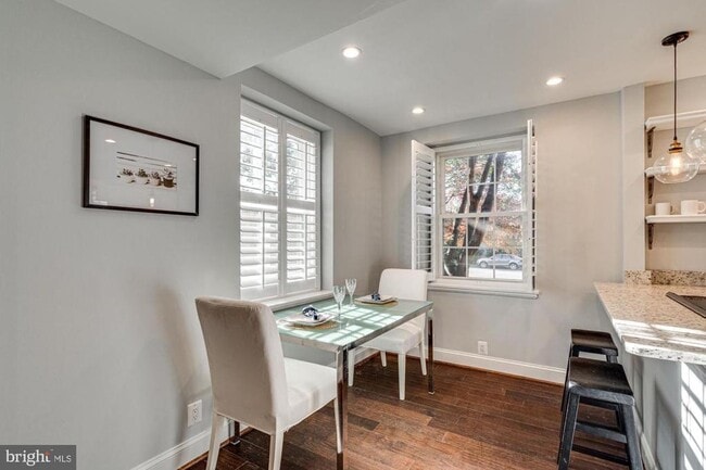 Building Photo - 4224 32nd St S