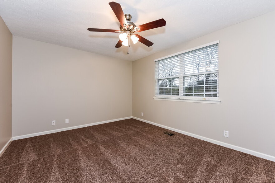 Building Photo - 178 Bradford Cir
