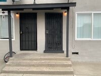 Building Photo - 422 C St