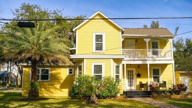 Building Photo - 14 Sanchez Ave