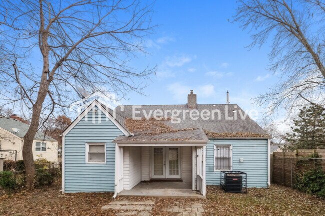 Building Photo - 7506 Lydia Ave