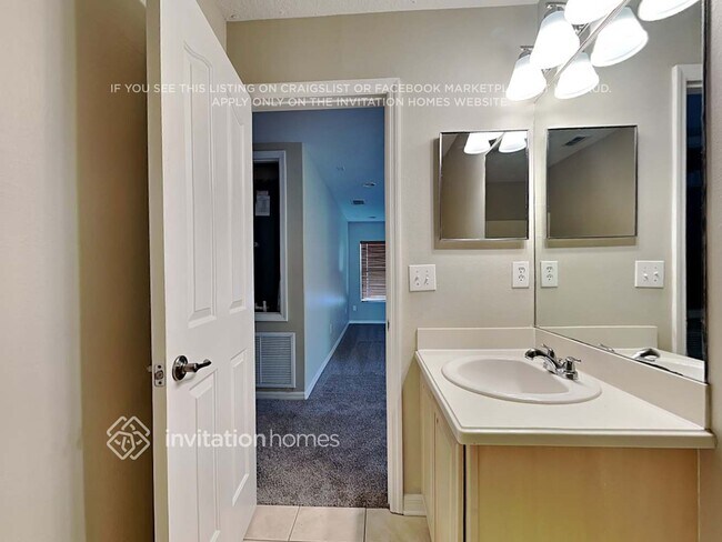 Building Photo - 3644 Peppervine Pl