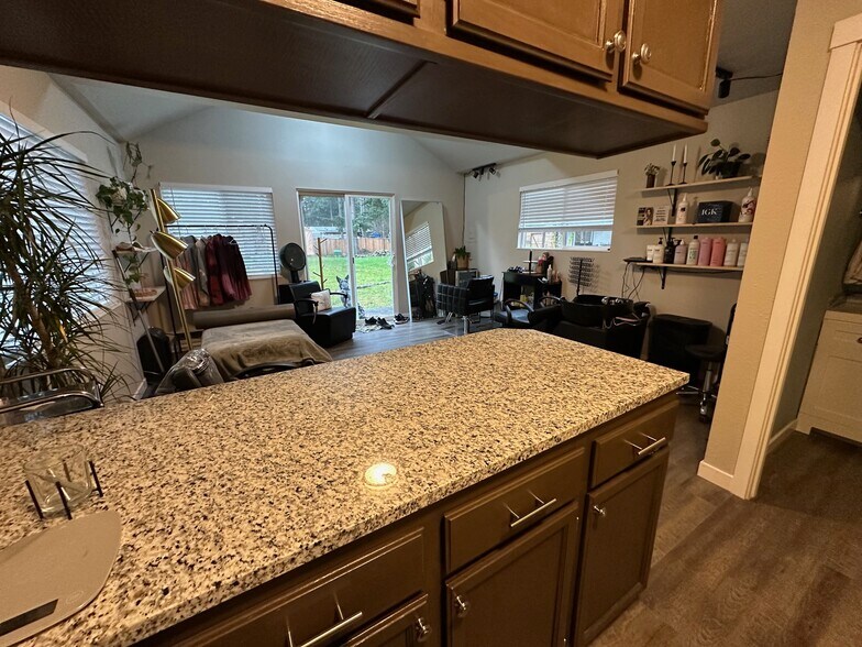 Building Photo - 13019 200th St E