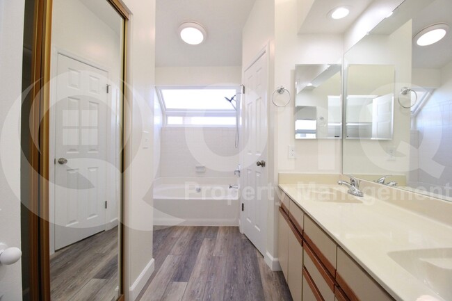 Building Photo - 3902 E White Aster St