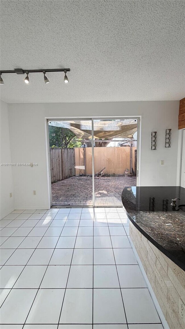 Building Photo - 8735 SW 152nd Ave