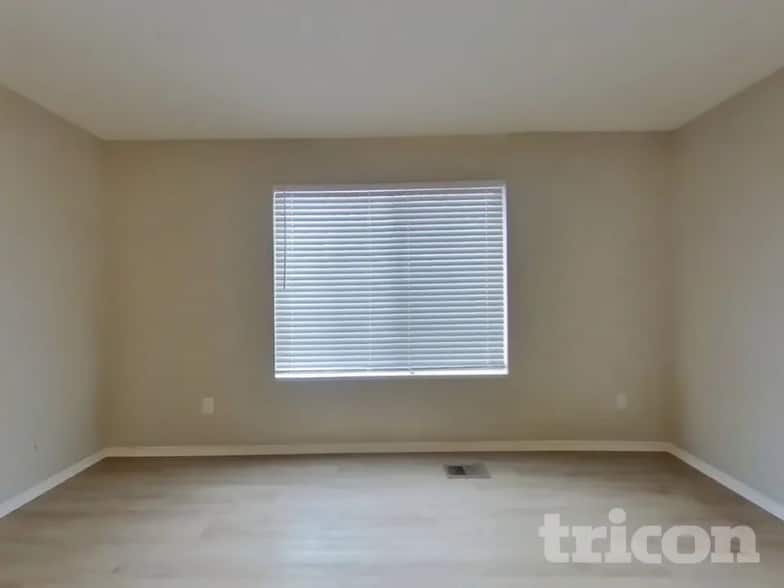 Building Photo - 846 E 900 N