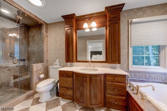 Building Photo - 7 Byron Rd