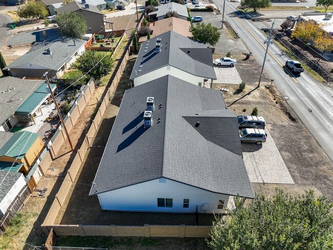 Building Photo - 8346 Florentine Rd