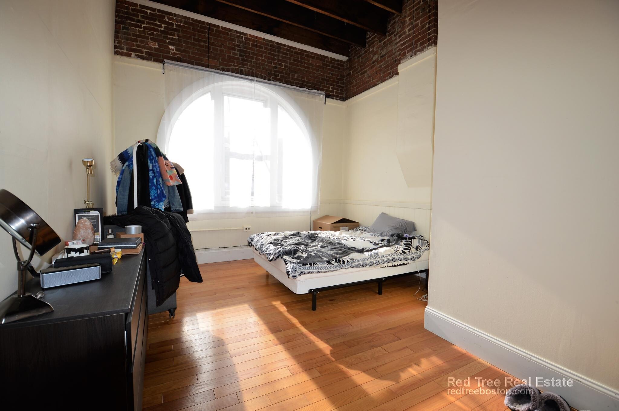 Building Photo - 25 St Marys Ct