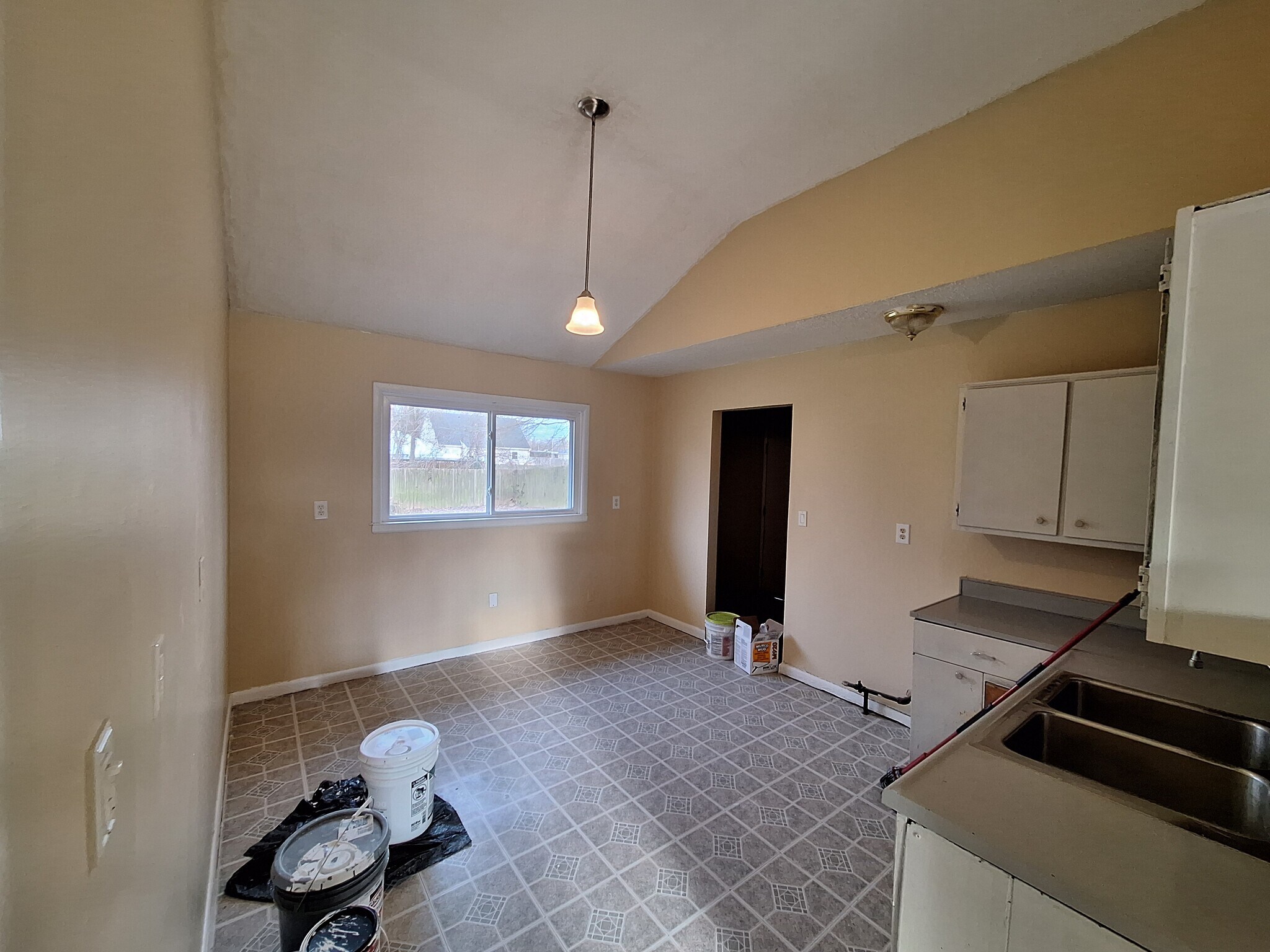 Kitchen - 7107 Ethan Allen Way