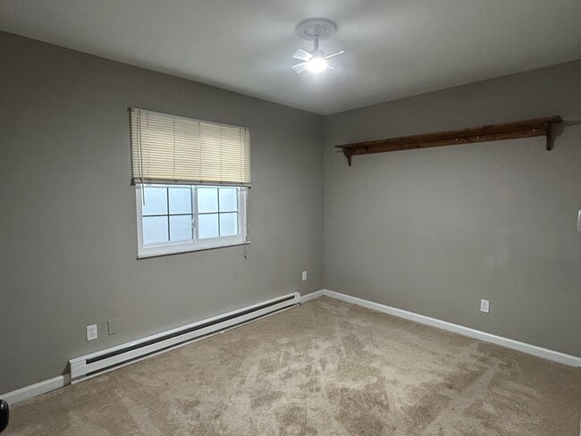 Building Photo - 5470 Dunmore Dr