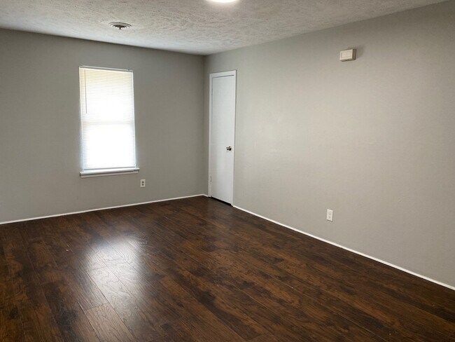 Building Photo - 30 Brianfield Cv