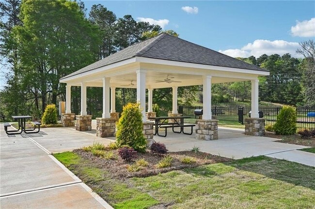 Building Photo - 564 Silverleaf Trl