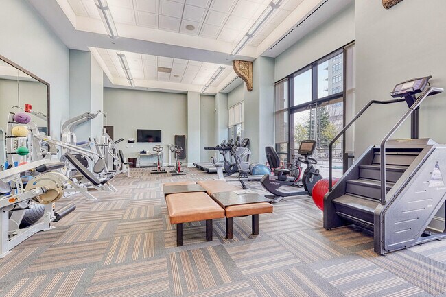 Building Photo - 5455 Landmark Pl