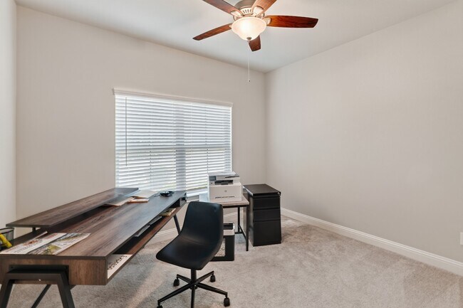 Building Photo - 17104 Coneflower Pl