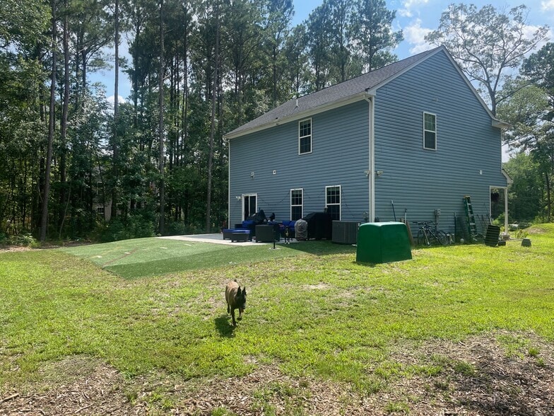 Building Photo - 1650 Carolina Rd