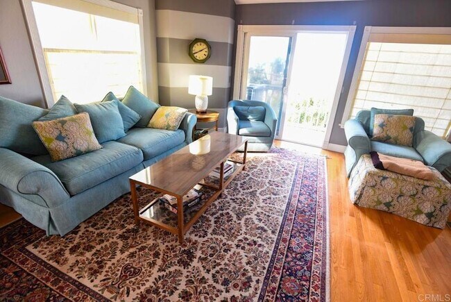 Building Photo - 5618 Bellevue Ave