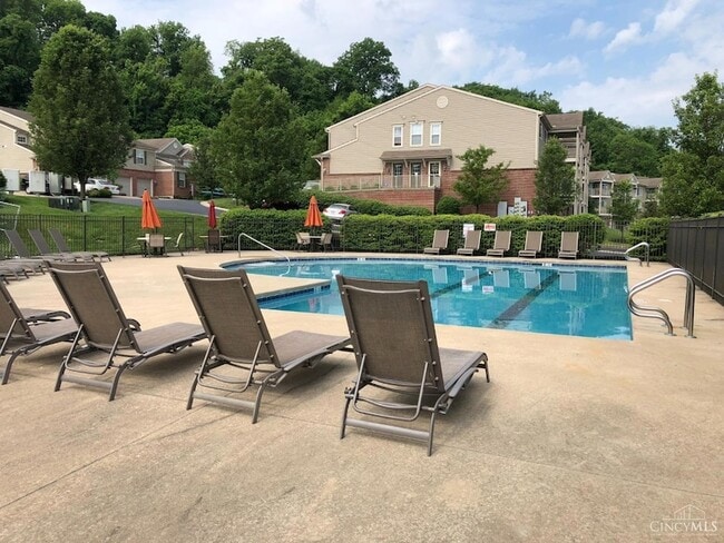 Building Photo - 7135 Thorndale Ln